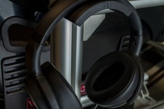 Ad: Headphone Stand for Sim Racing Rig