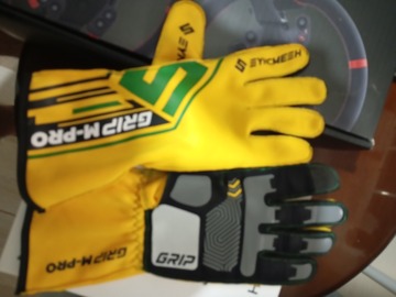 Selling: syncmesh grip m-pro